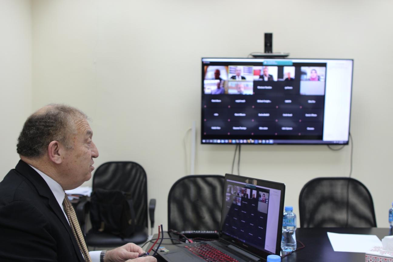 وزير الاقتصاد يبحث مع المانحين دعم قطاع المنشآت الصغيرة والمتوسطة 
